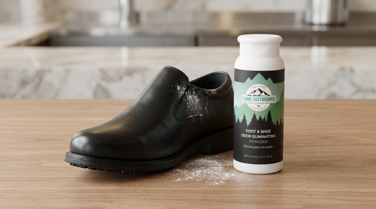 We Tested It: Why Servers are Trading Sprays for Natural Foot Powder
