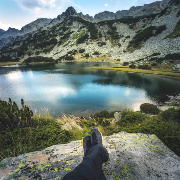 How to REALLY De-stink your Hiking Shoes– 6 Tips for Naturally Deodorizing Stinky Footwear for Good!
